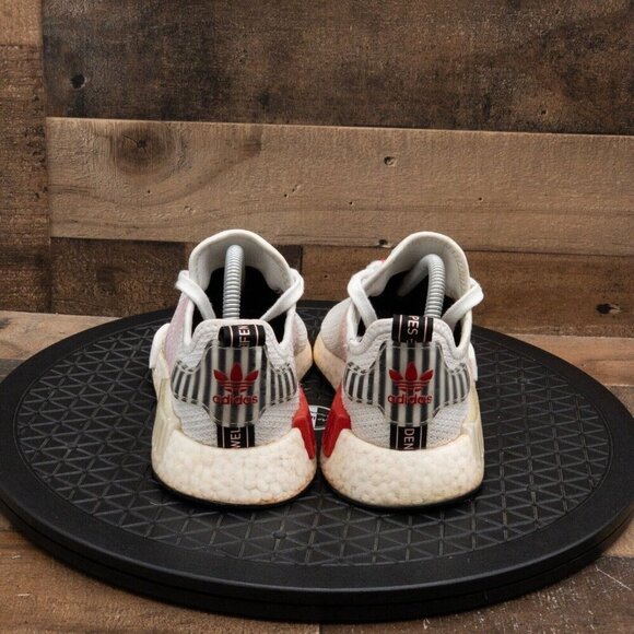 ADIDAS NMD R1 I LOVE DANCE WOMENS ATHLETIC SHOES RUNNING GYM WHITE PINK SIZE 7.5 - Picture 7 of 9